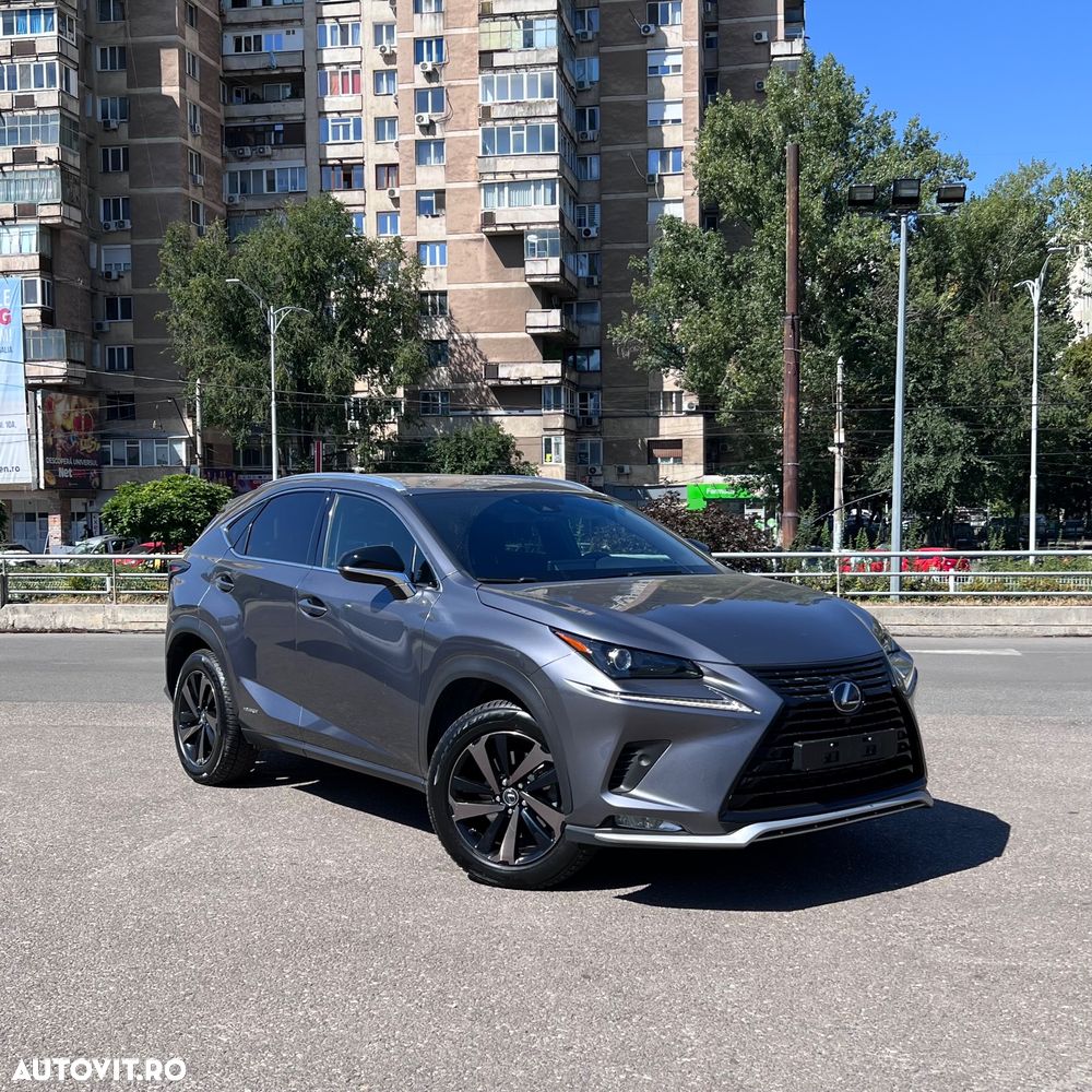 Lexus Seria NX 300h - 1