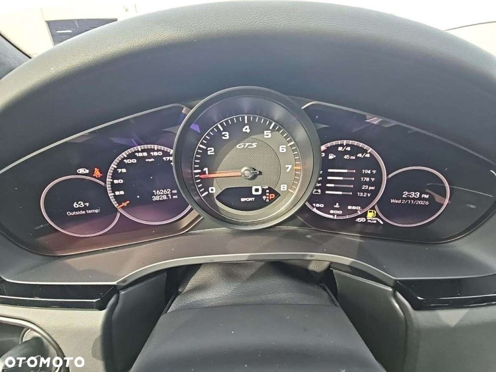Porsche Cayenne - 10
