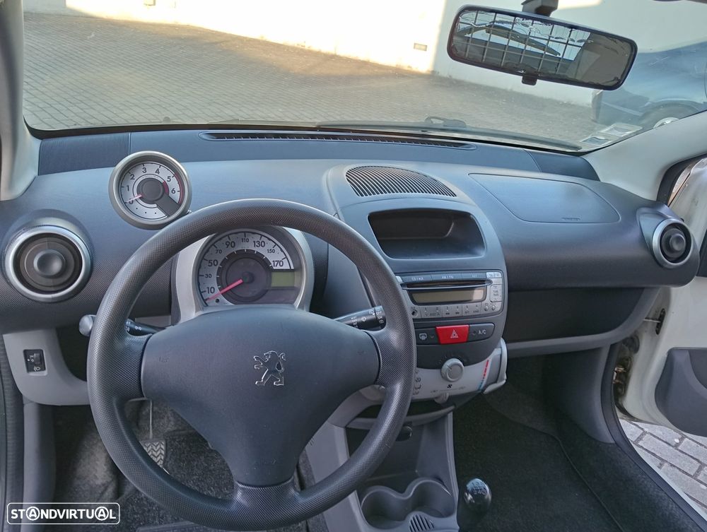 Peugeot 107 1.4 HDi Trendy - 4