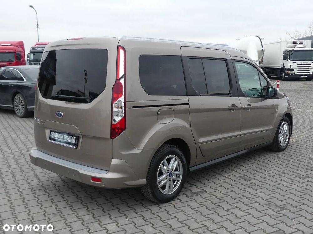 Ford Tourneo Connect - 10