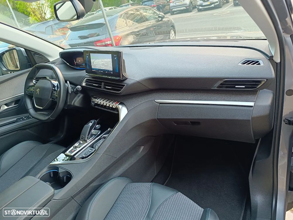 Peugeot 3008 1.2 PureTech Allure EAT8 - 21