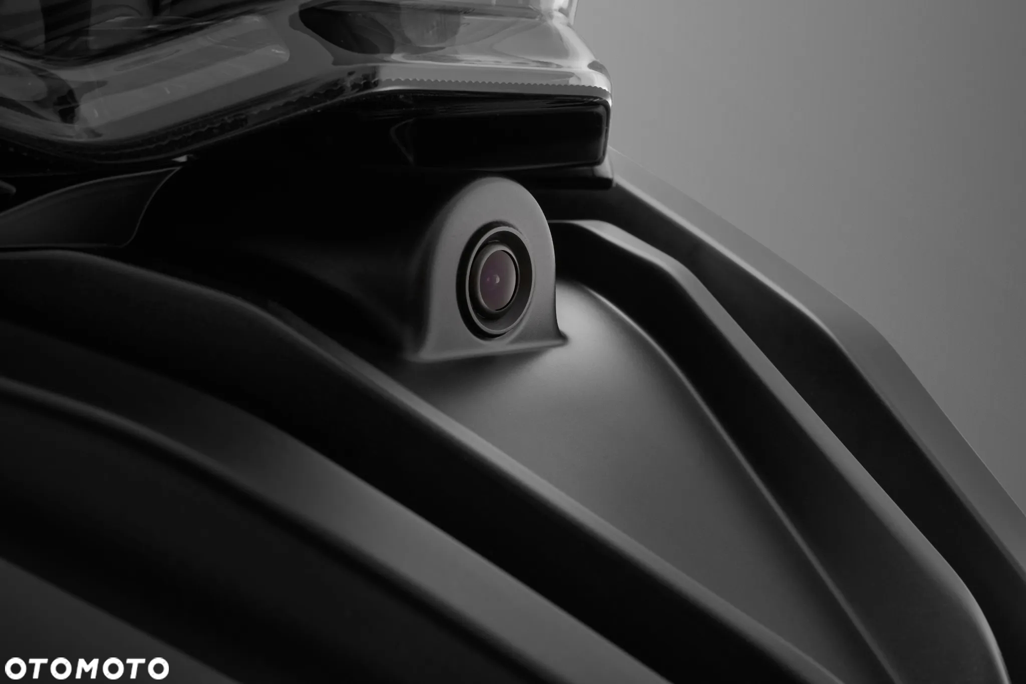 QJMOTOR 900 S