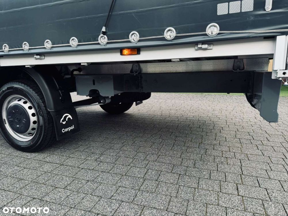 Renault Master Nowa Sztuka Salon Polska - 38