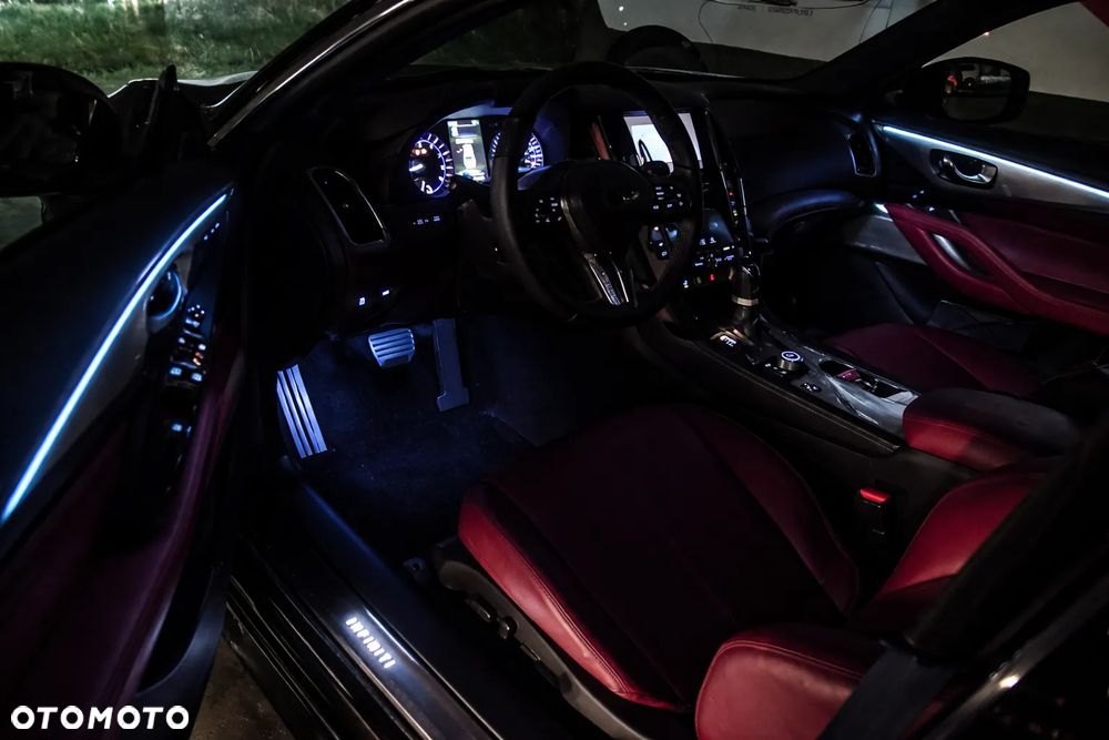 Infiniti Q60 - 9