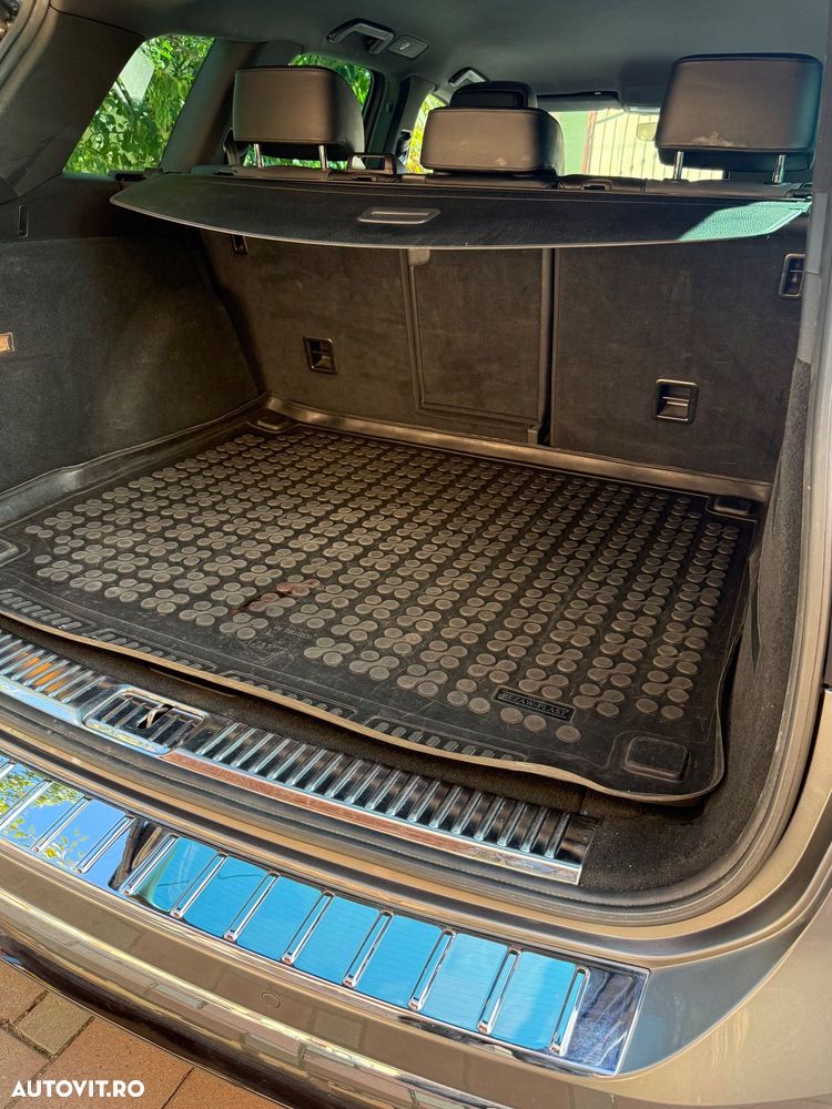 Volkswagen Touareg - 7