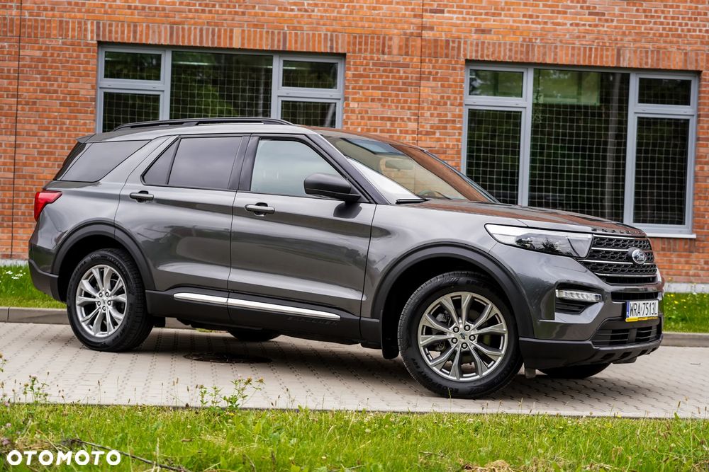 Ford Explorer - 13