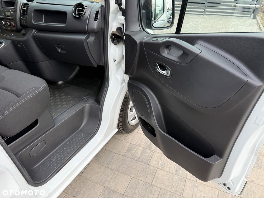 Renault trafić - 38