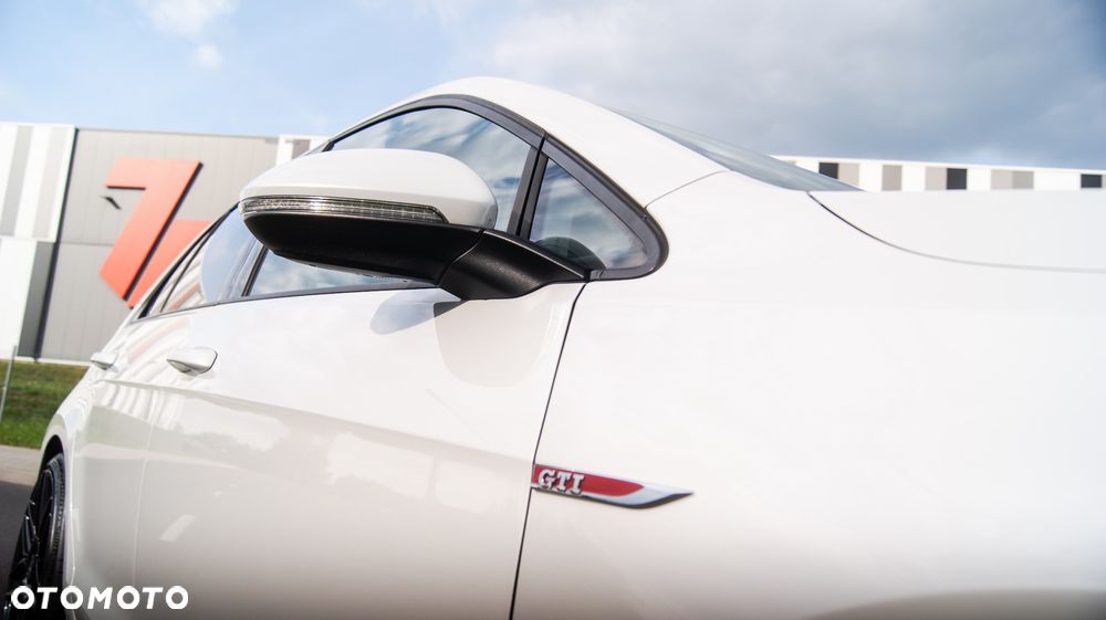 Volkswagen Golf 2.0 TSI BMT GTI Performance DSG - 9
