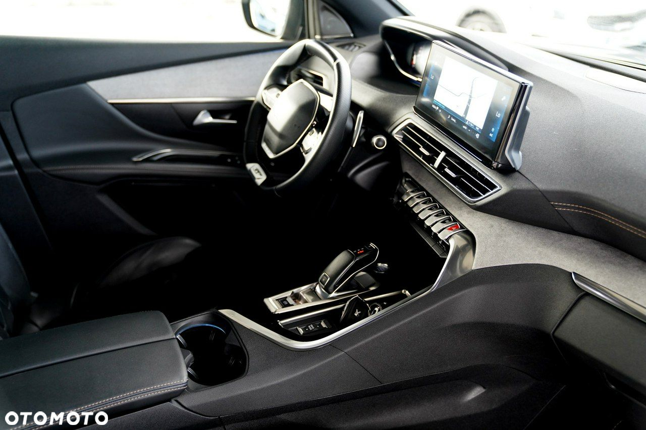 Peugeot 5008 - 24