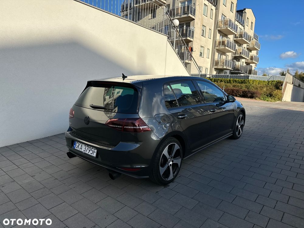 Volkswagen Golf VII 2.0 TSI BMT GTI - 4