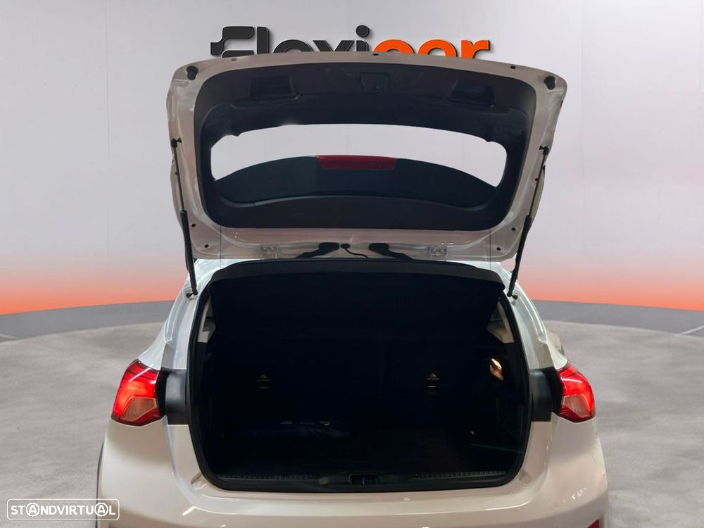 Ford Focus - 19