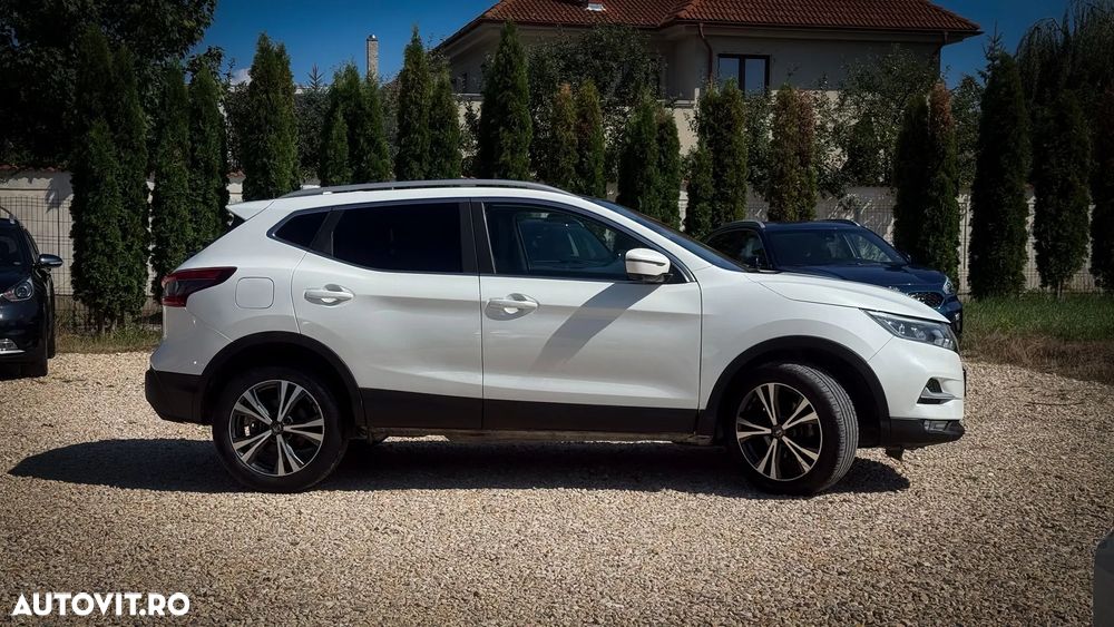 Nissan Qashqai 1.3 DIG-T TEKNA - 3