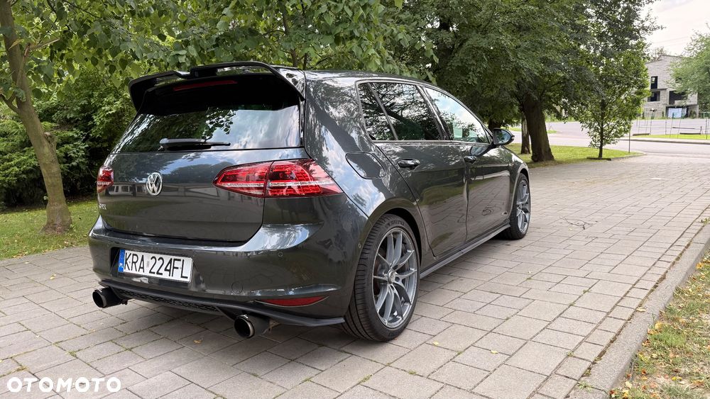Volkswagen Golf GTI BlueMotion Technology - 3