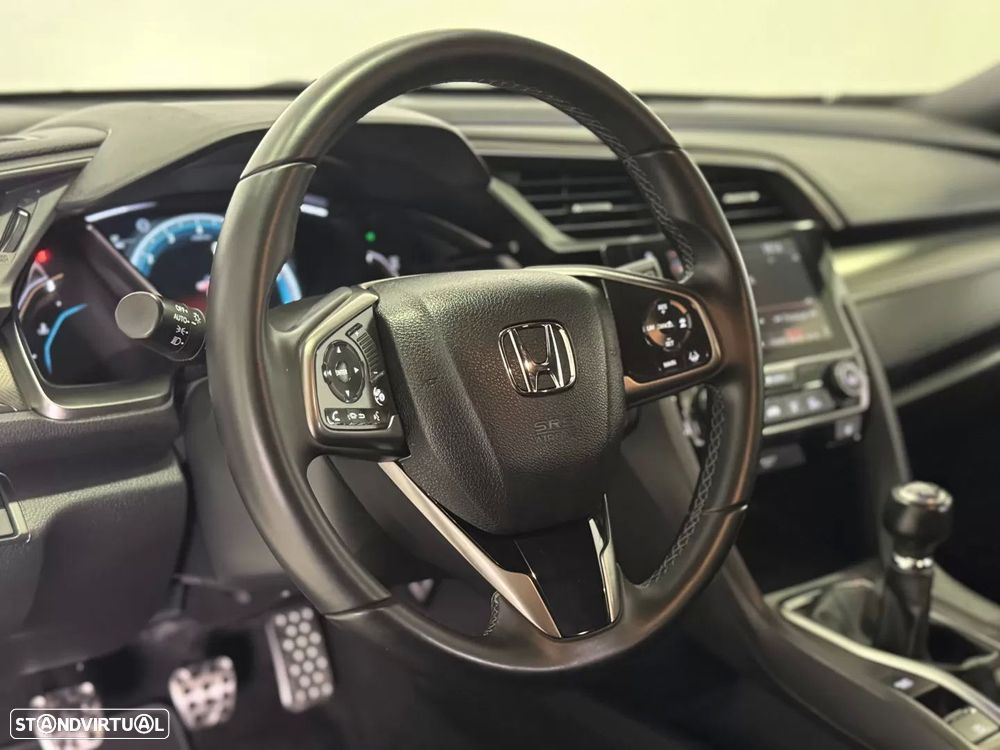 Honda Civic 1.0 i-VTEC Executive Premium - 6