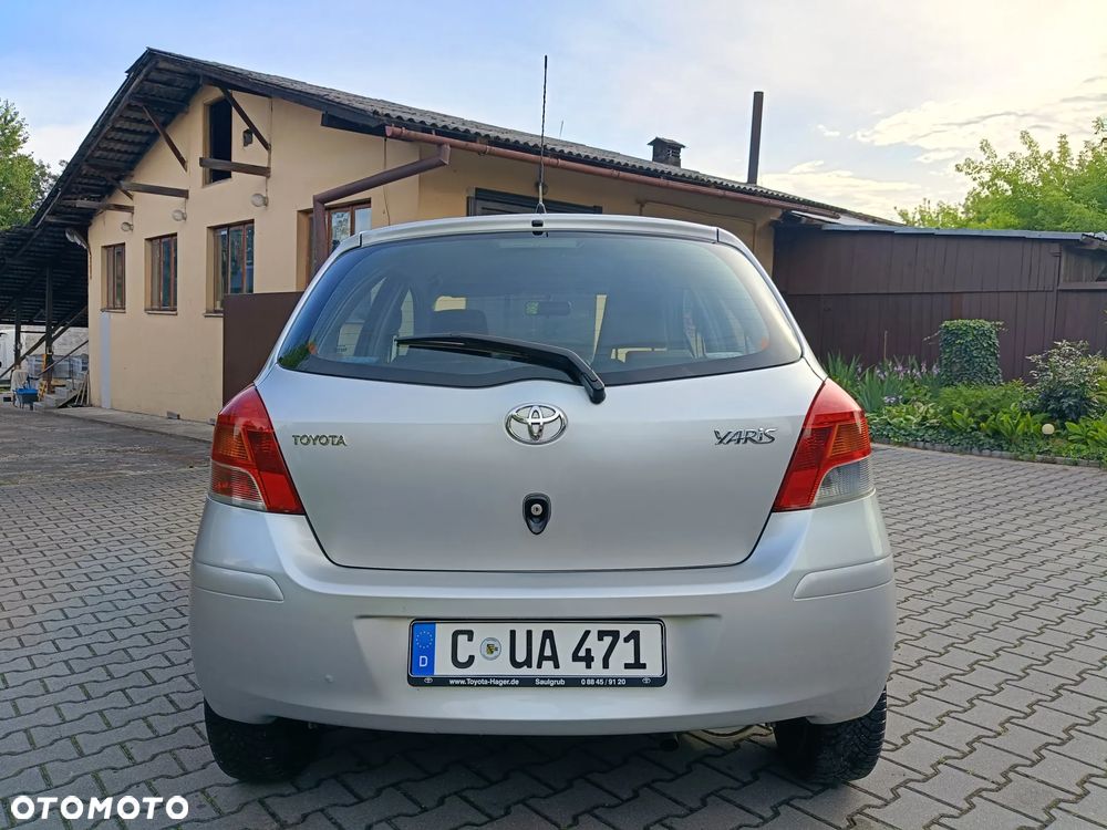 Toyota Yaris - 5