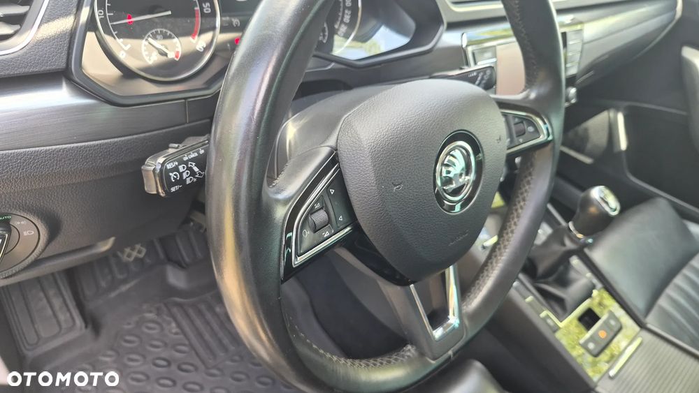 Skoda Superb 2.0 TDI Style - 24