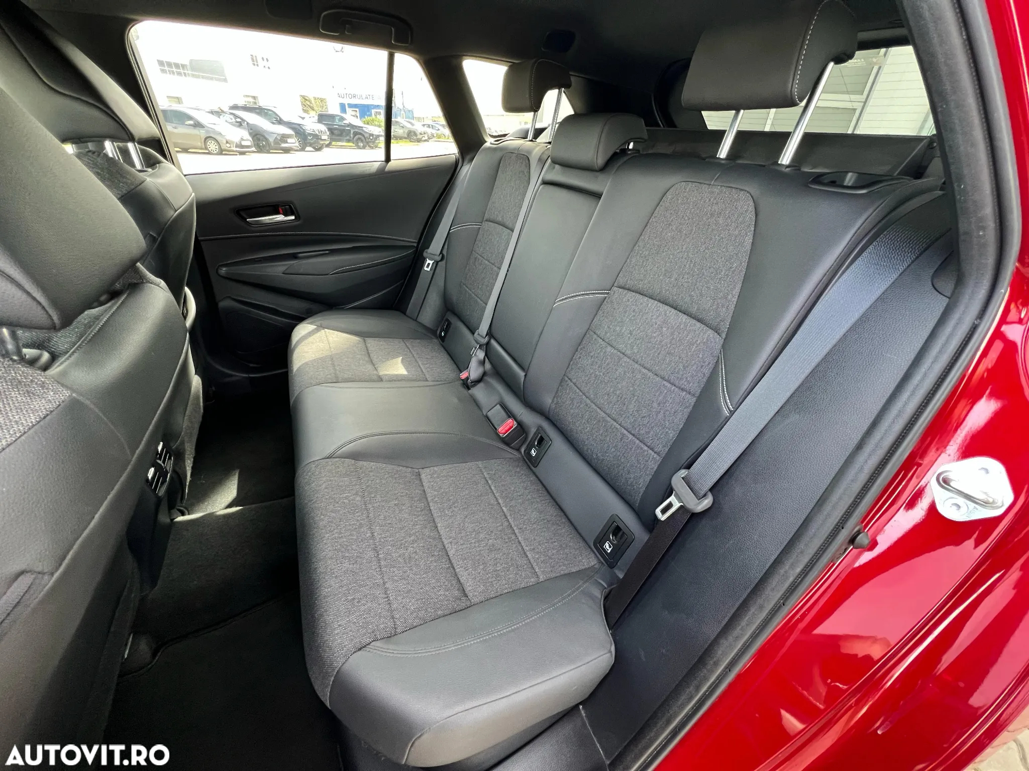 Toyota Corolla 1.8 Hybrid Touring Sports Lounge - 13