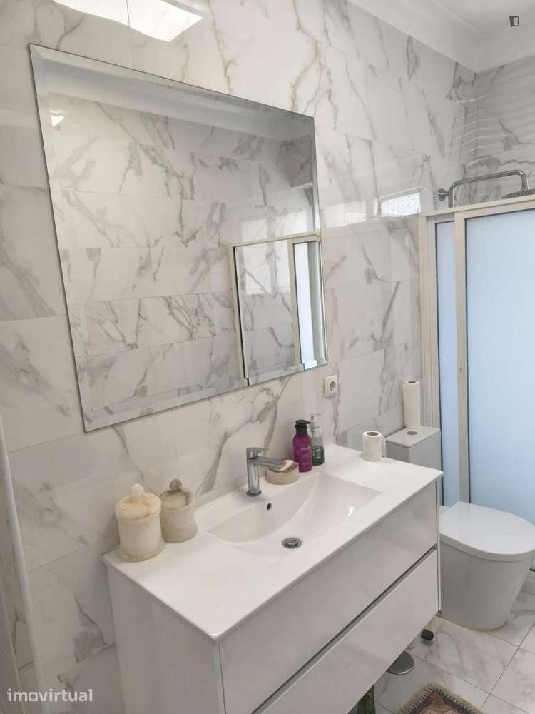 Quarto - localizado em Alvalade Lisbon - Grande imagem: 3/18