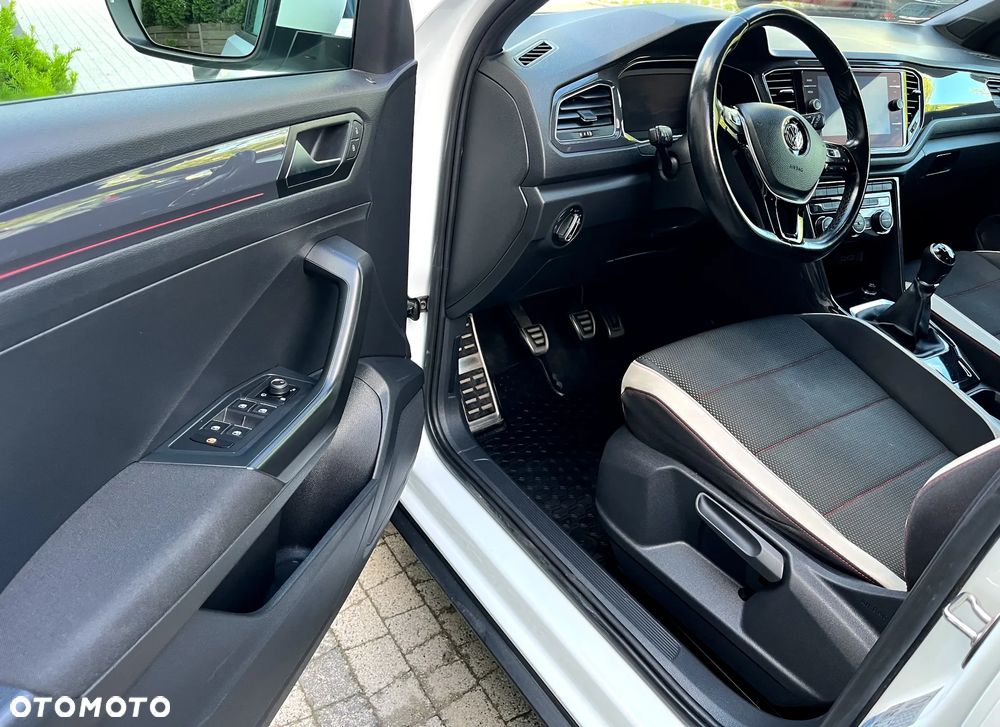 Volkswagen T-Roc 1.5 TSI ACT Premium - 27