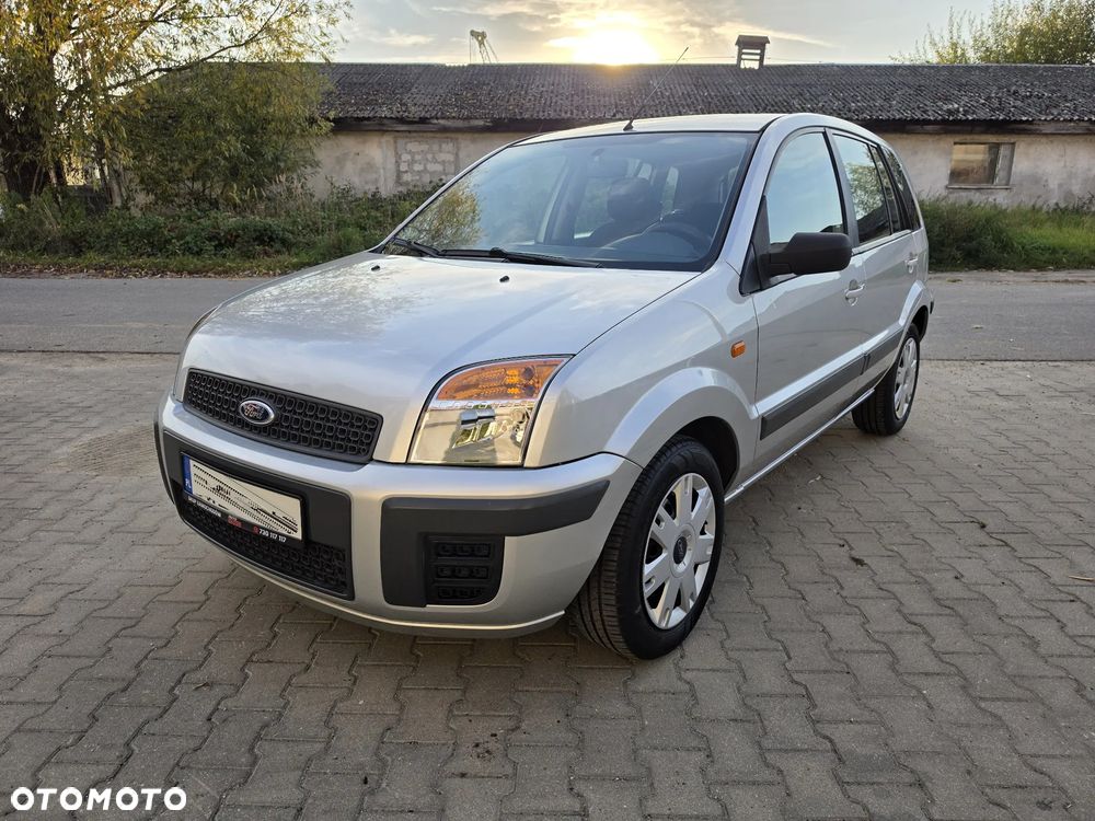 Ford Fusion - 11