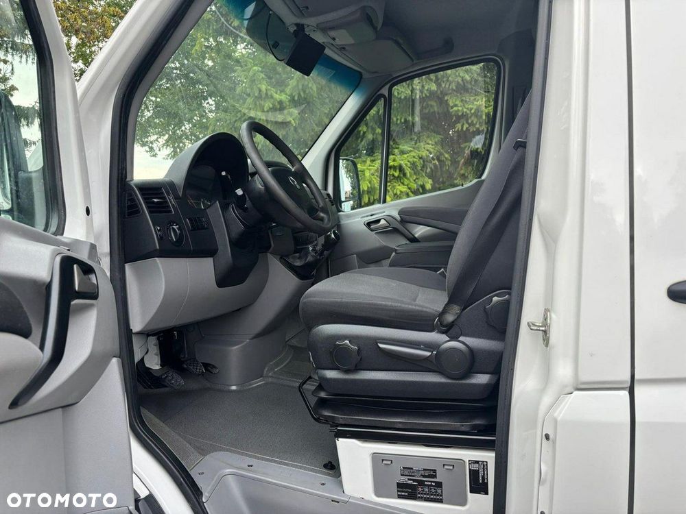 Volkswagen Crafter - 13