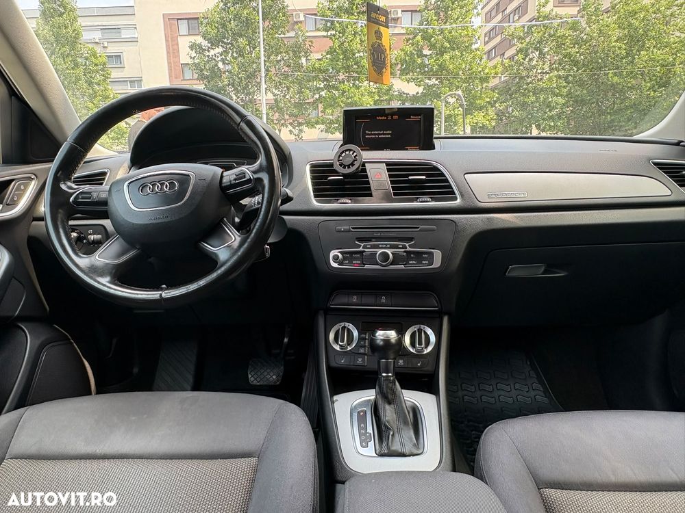 Audi Q3 - 4