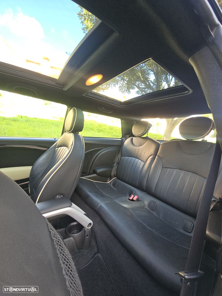 MINI 3 Portas Cooper D - 23