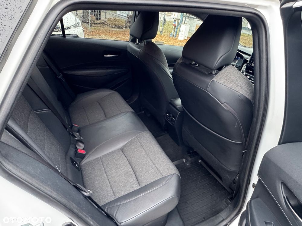 Toyota Corolla 1.8 Hybrid Executive - 9