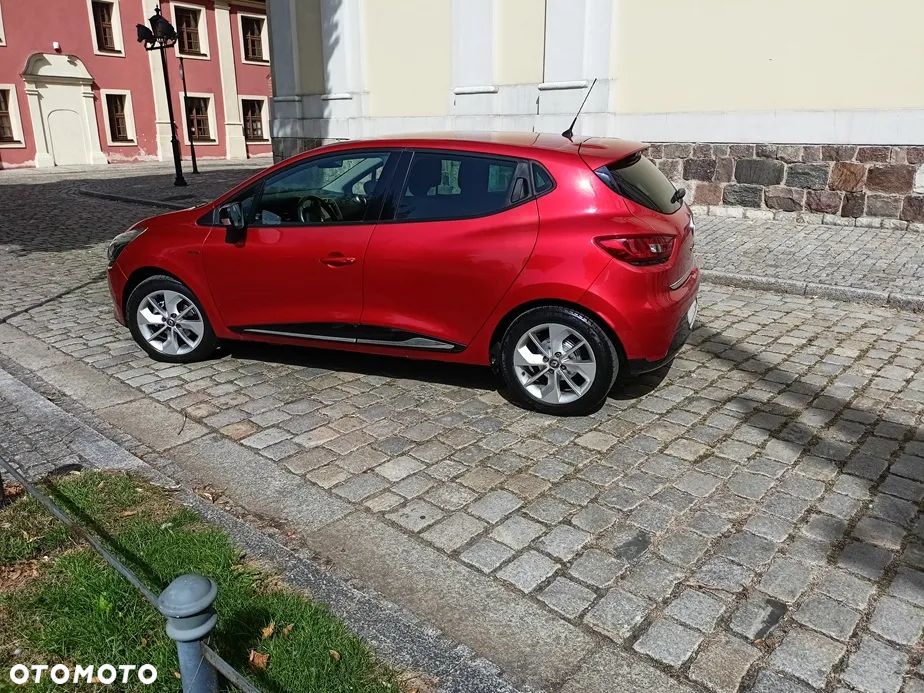 Renault Clio 1.2 16V Limited - 39
