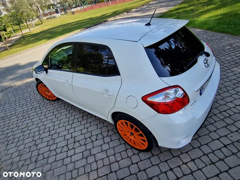 Toyota Auris 1.6 Edition - 9