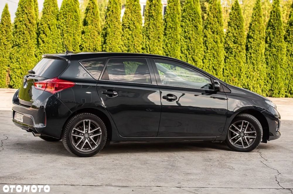 Toyota Auris 1.6 Prestige - 15
