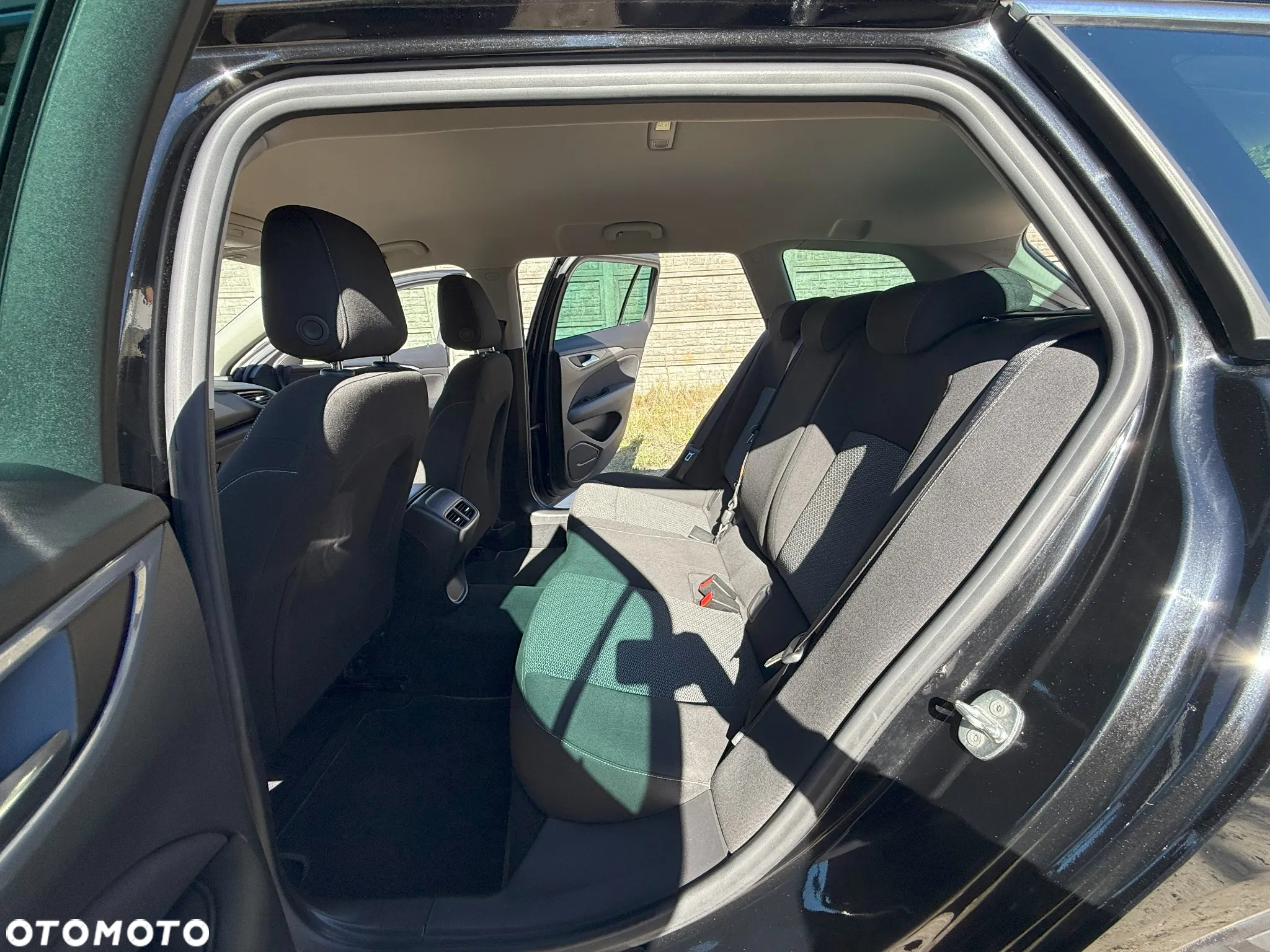 Opel Insignia 1.5 T Enjoy S&S Eco - 18