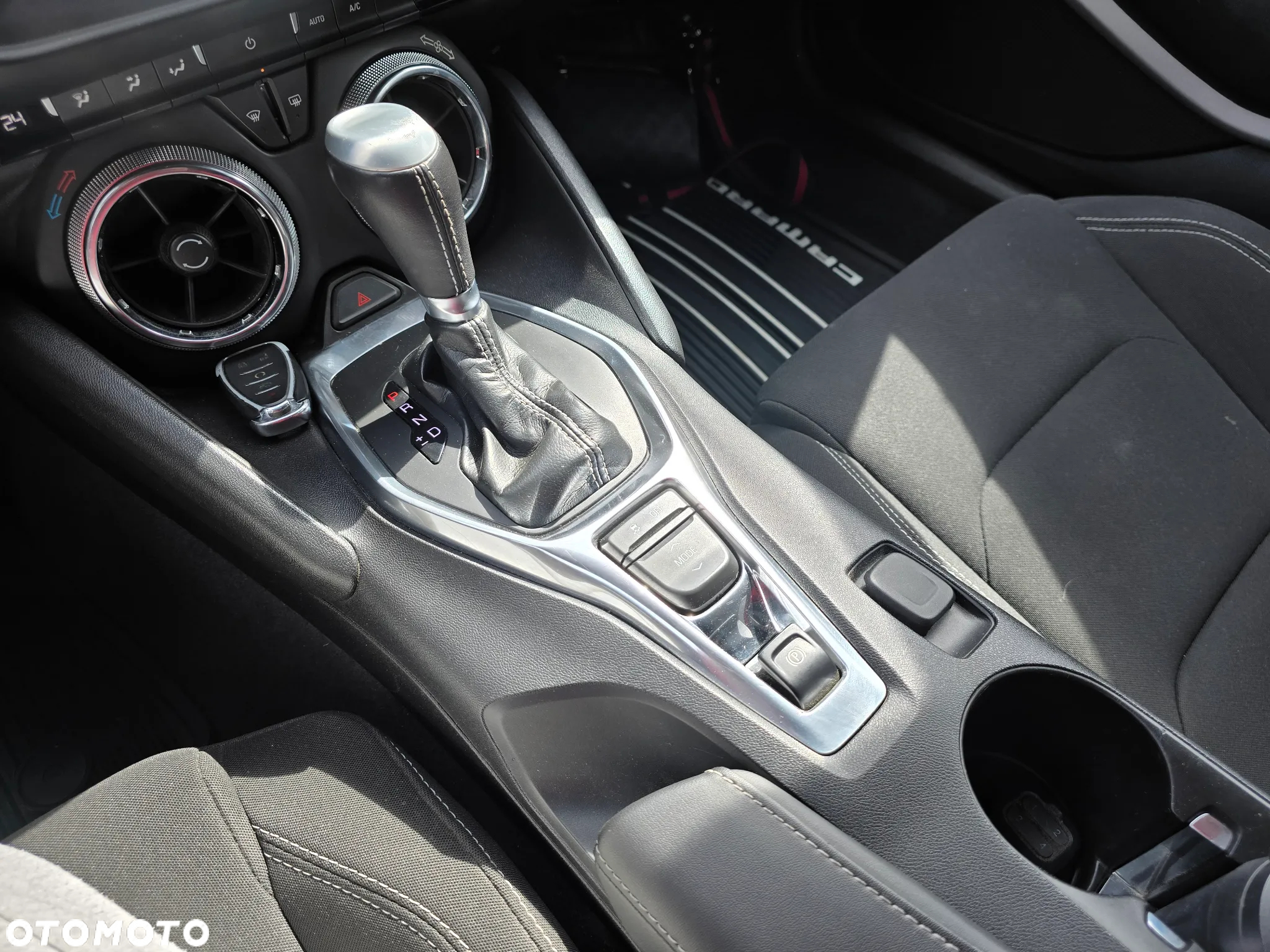 Chevrolet Camaro Coupe 2.0 - 14