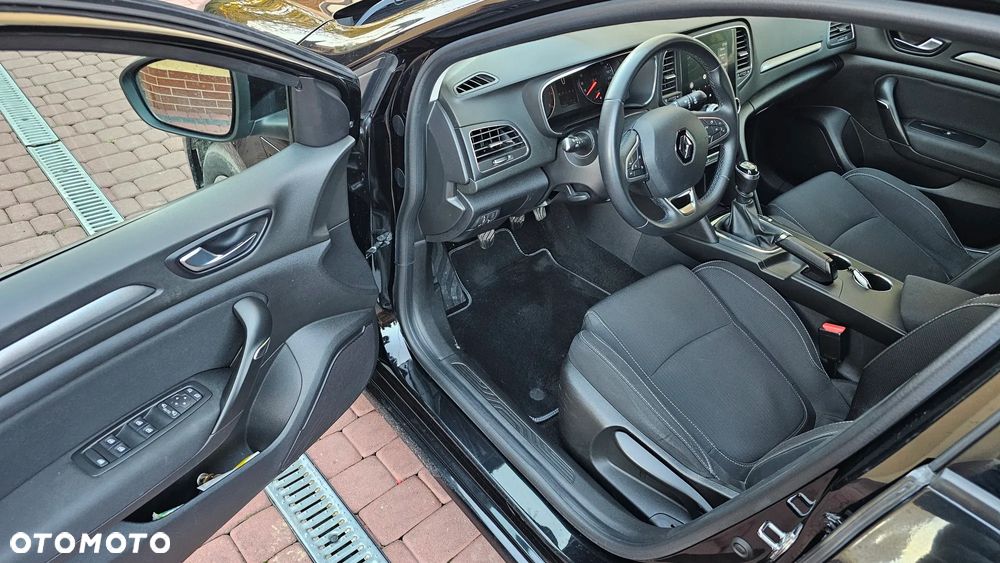 Renault Megane TCe 115 GPF ZEN - 30