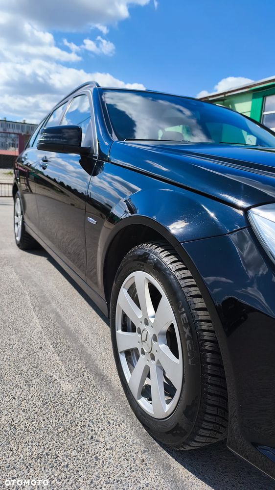 Mercedes-Benz Klasa C 200 CDI DPF Automatik BlueEFFICIENCY Avantgarde - 4