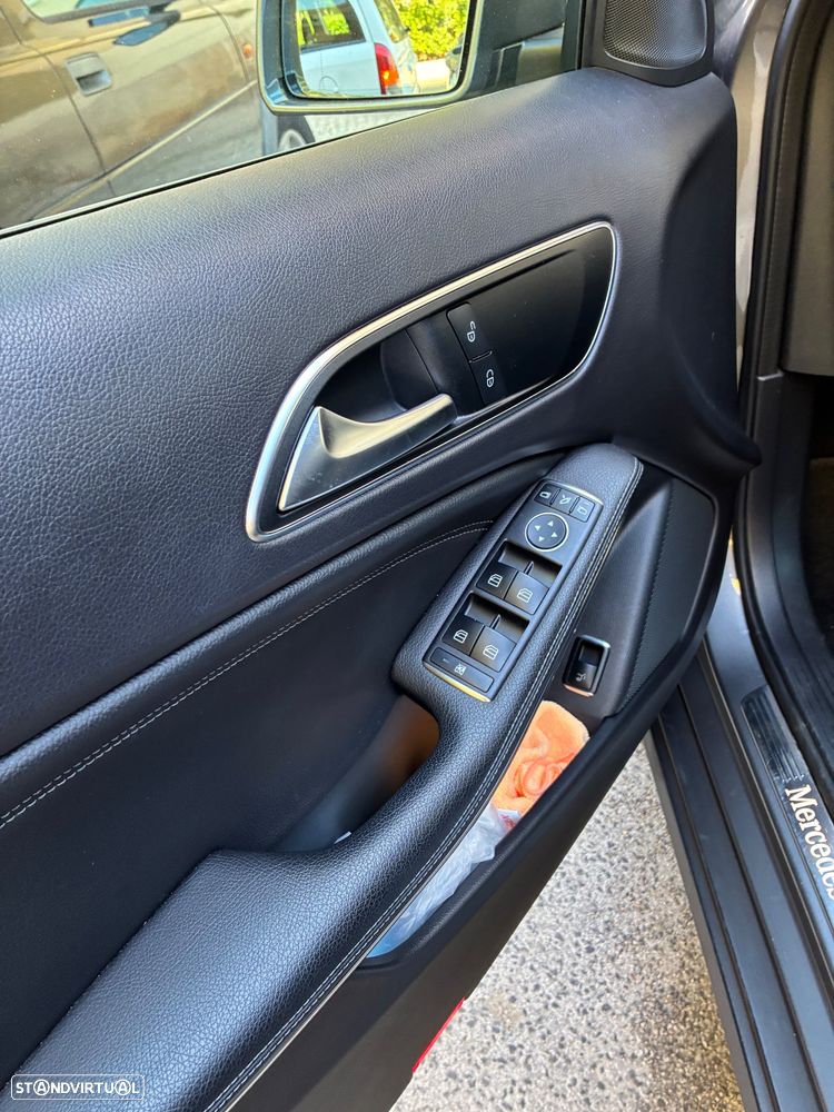 Mercedes-Benz GLA 180 d Style - 8