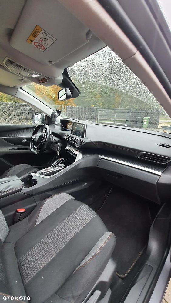 Peugeot 5008 1.5 BlueHDi Active S&S EAT8 - 8