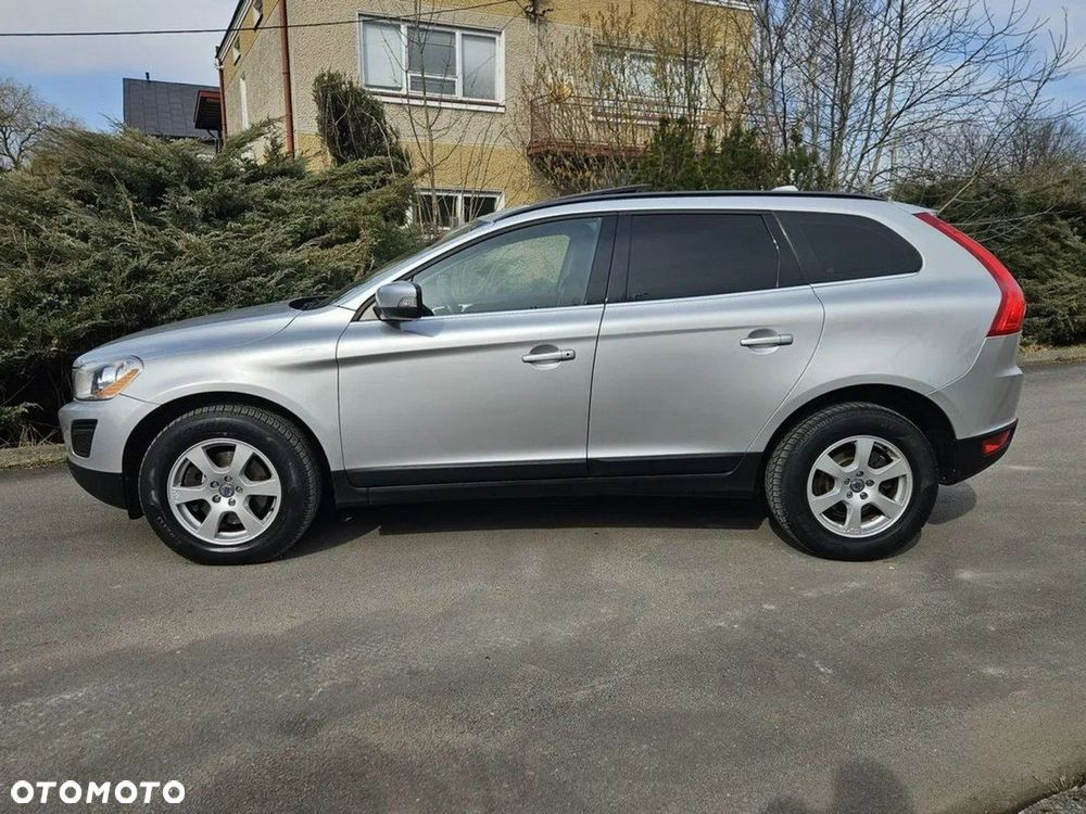 Volvo XC 60 D3 Momentum - 5