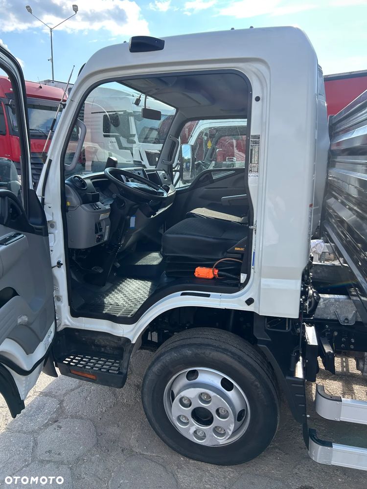 Mitsubishi FUSO CANTER 7C18 / WYWROTKA 3-STRONNA / 2 SZTUKI / TYLKO 12 TYS. KM PRZEBIEGU / POLSKI SALON / PRAWO JAZDY KATEGORIA "C' Z TACHOGRAFEM / DUŻA ŁADOWNOŚĆ 4075 KG !! - 7