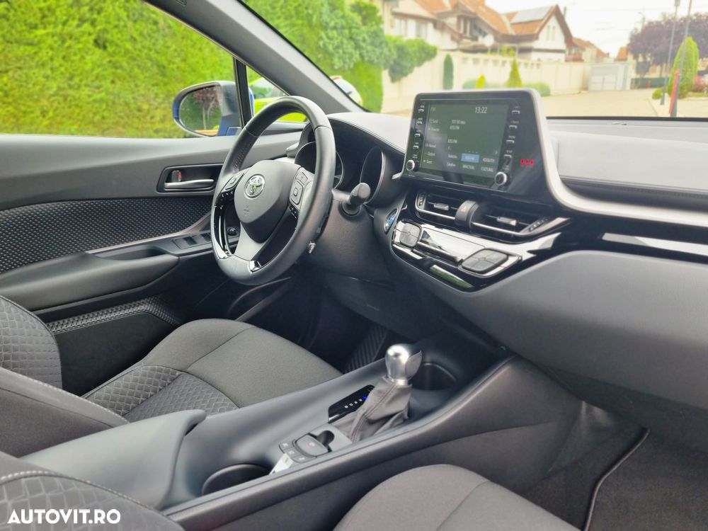 Toyota C-HR Style Selection - 13