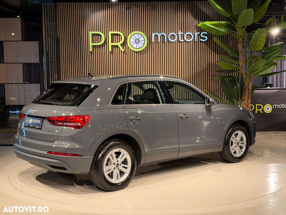 Audi Q3 1.5 35 TFSI S tronic Basic - 12