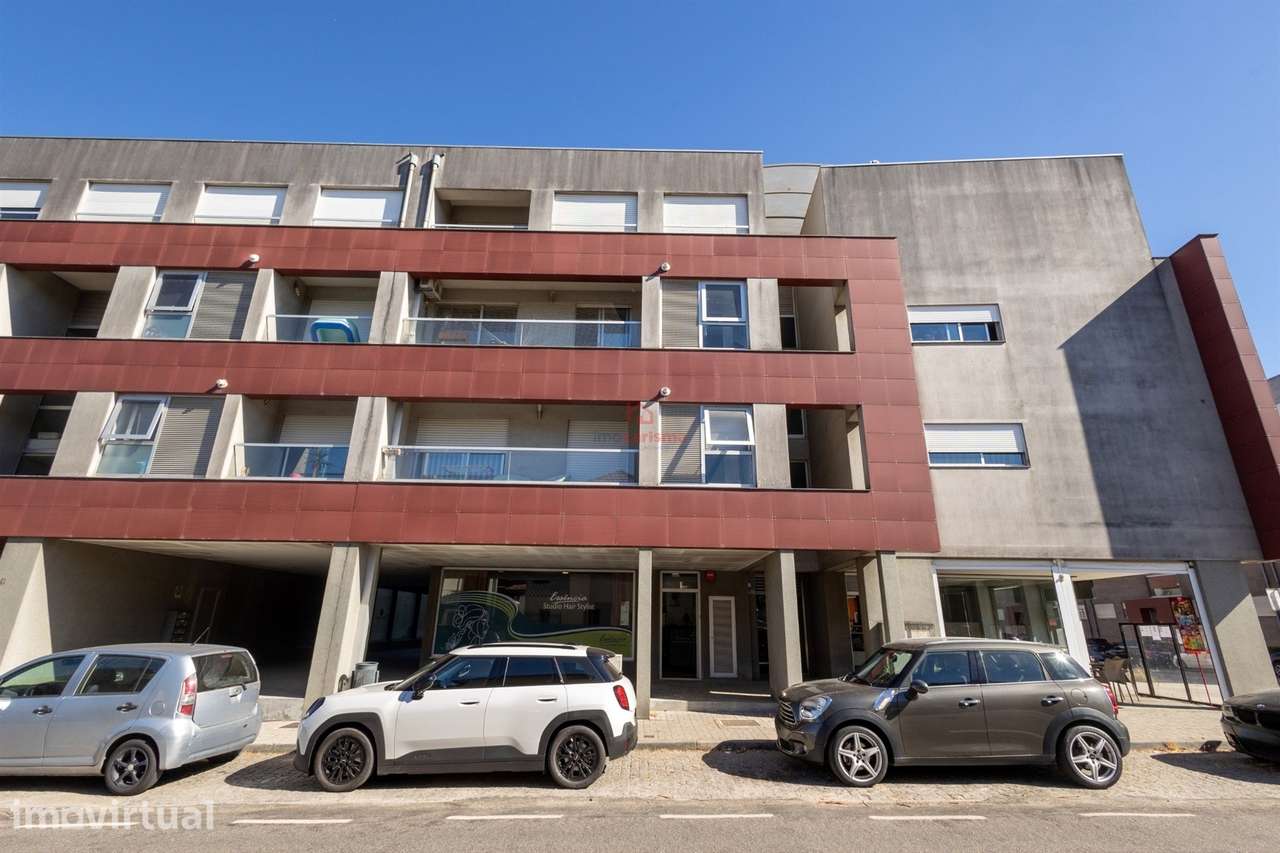 Apartamento T4 Duplex em Vila das Aves, Santo Tirso - Grande imagem: 2/24