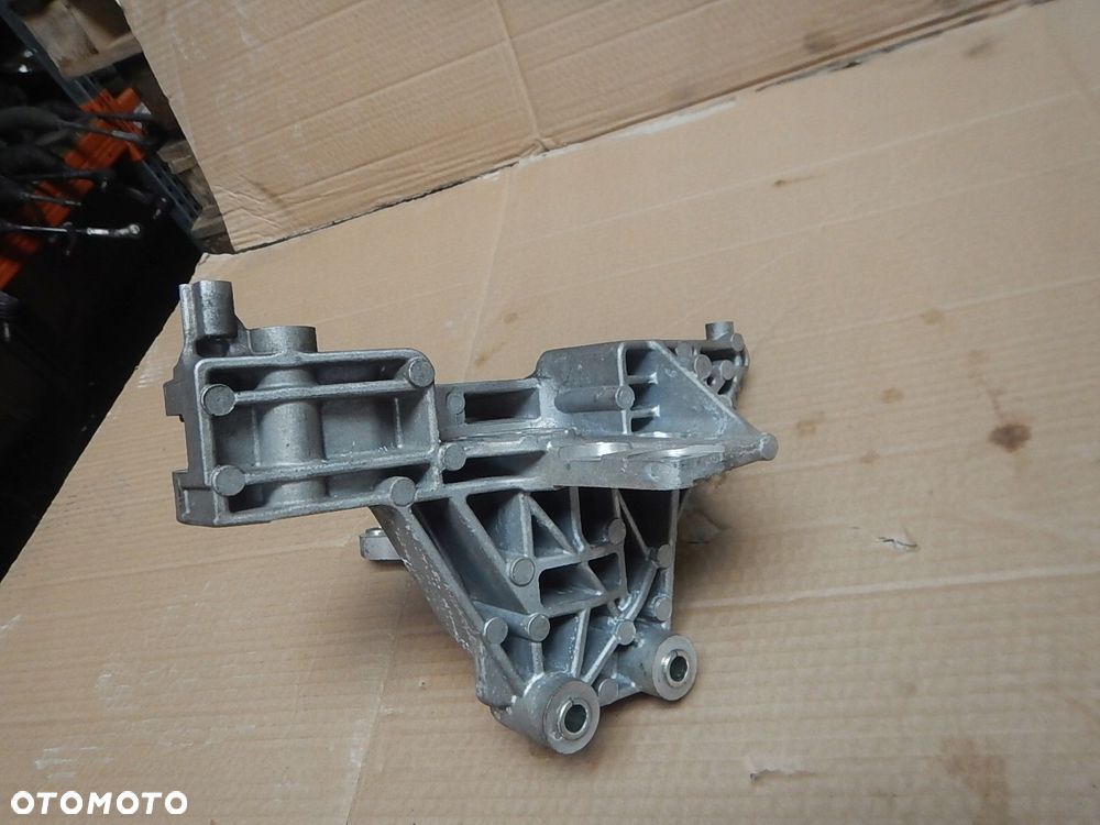 lapa uchwyt mocowanie alternatora napinacz jeep renegade 1.4 multiair - 6