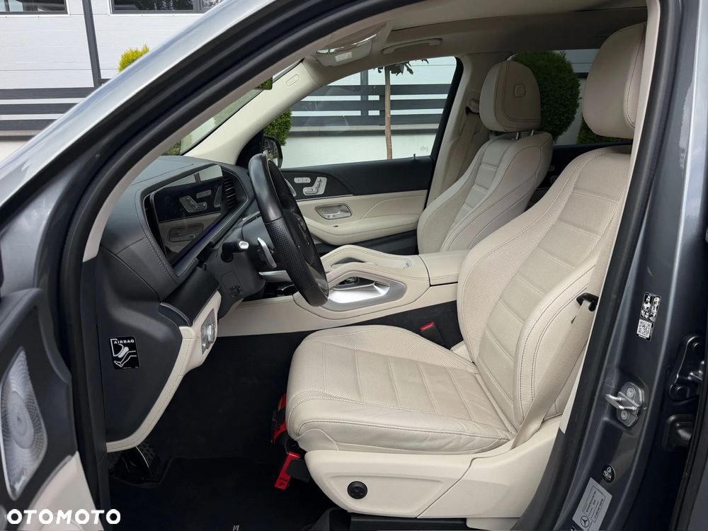 Mercedes-Benz GLS - 17