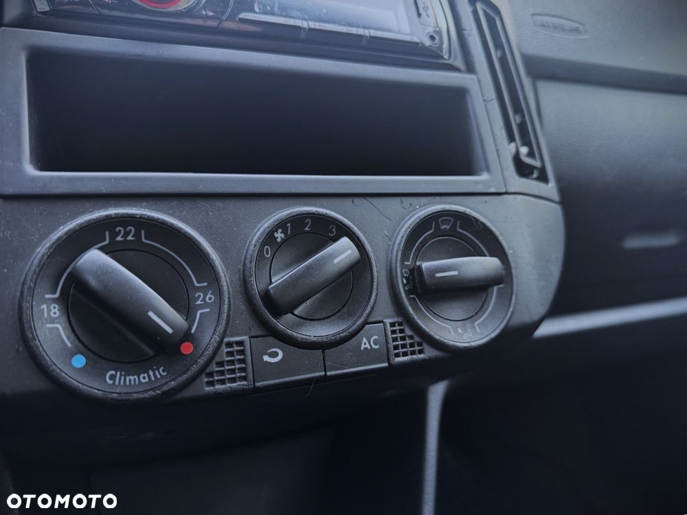Volkswagen Polo - 15