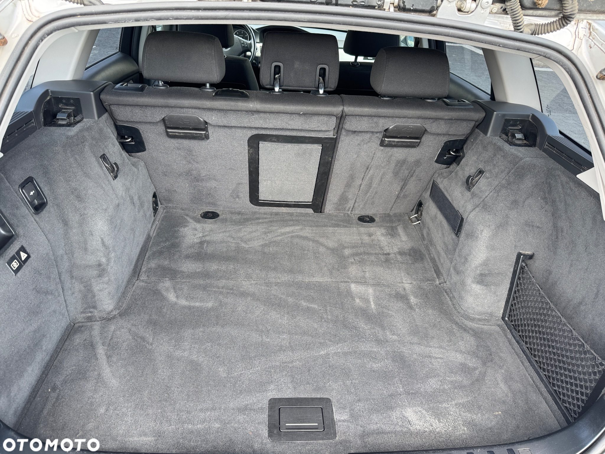 BMW Seria 3 318d DPF Touring Edition Exclusive - 22