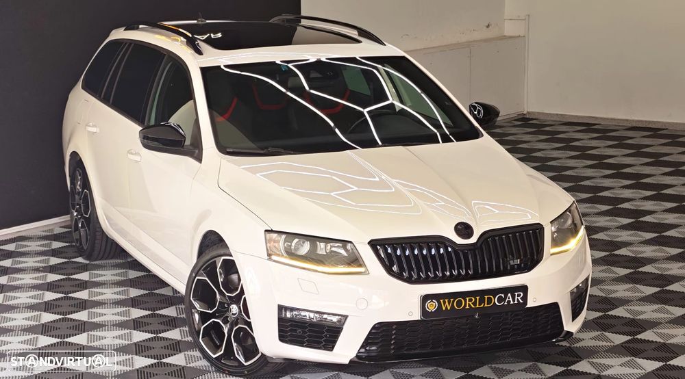 Skoda Octavia 2.0 TDI DSG RS - 10