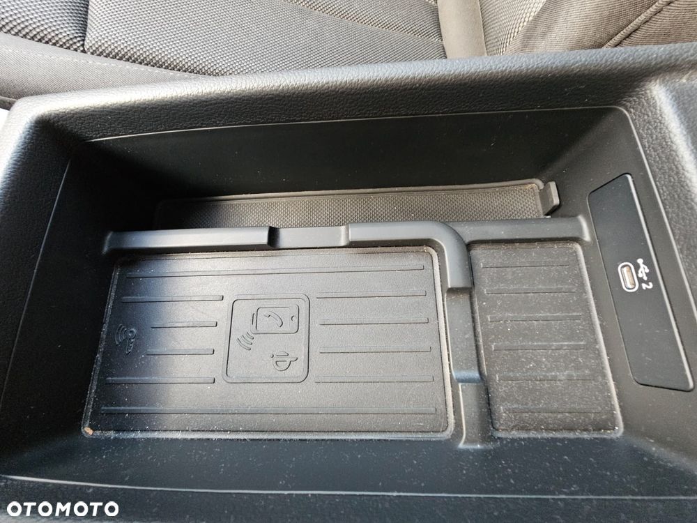 Audi A4 Limousine - 15