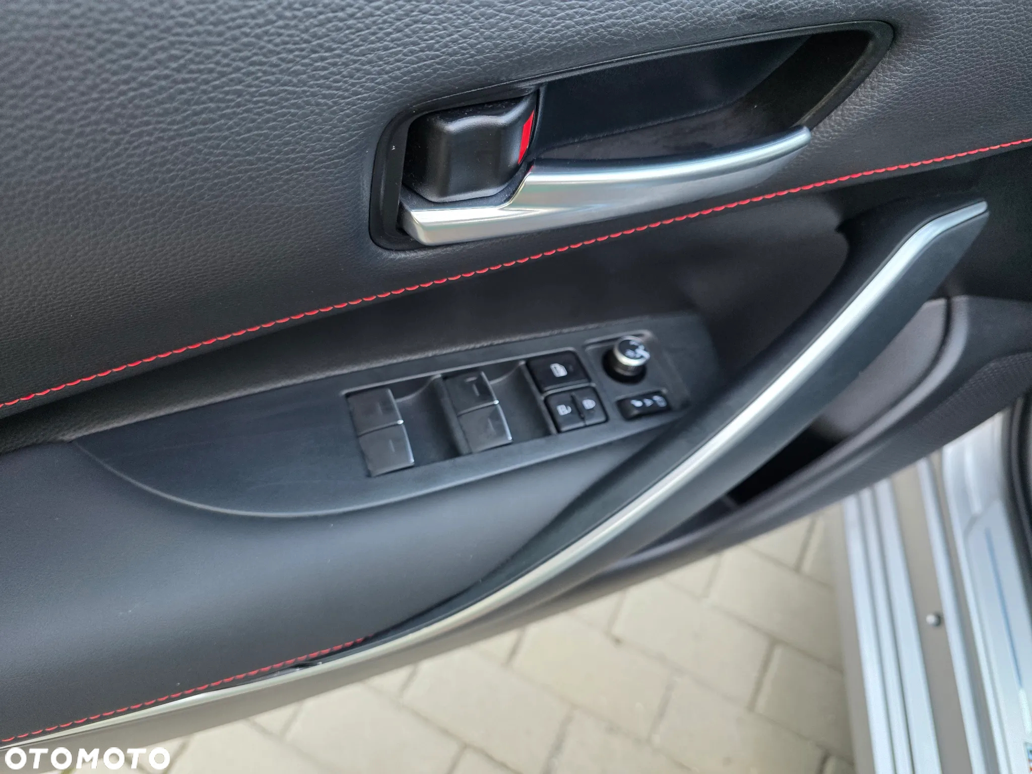 Toyota Corolla 1.8 Hybrid GPF GR Sport - 11