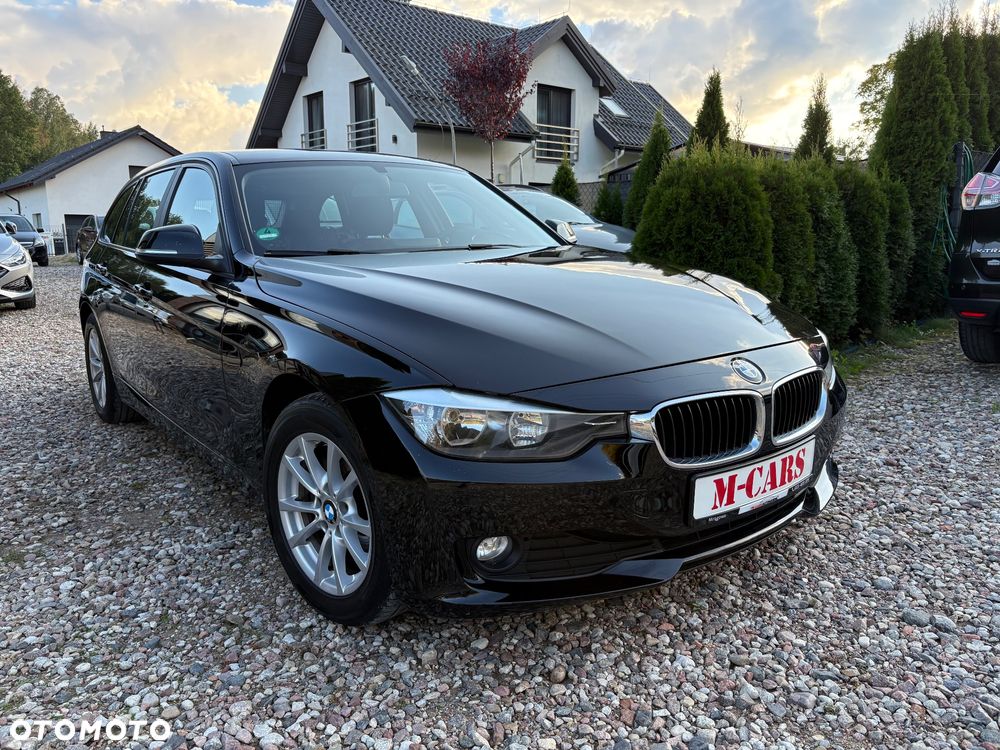 BMW Seria 3 320d Touring - 2